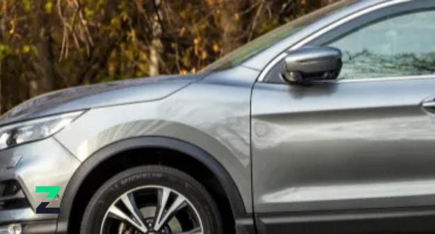 voiture grise de profil 